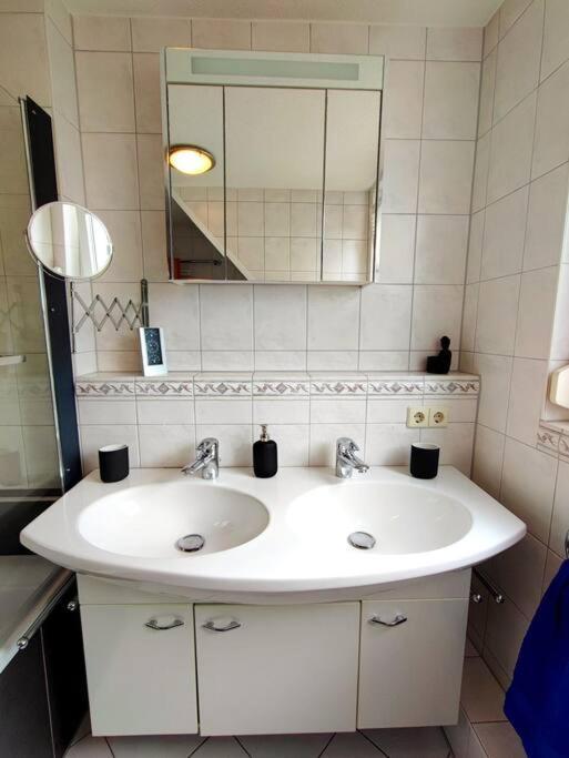 Casa Bobo Im Herzen Rheinfeldens ไรน์เฟลเดิน ภายนอก รูปภาพ